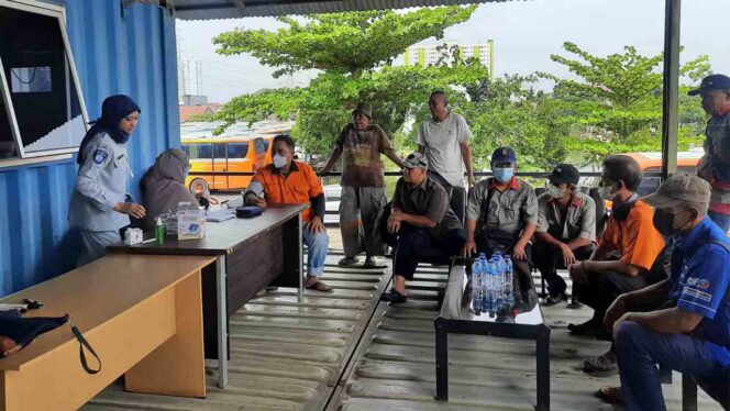 
					PT. Jasa Raharja Perwakilan Bekasi Beri layanan Pengobatan Gratis di PO Dutra Parahyangan   