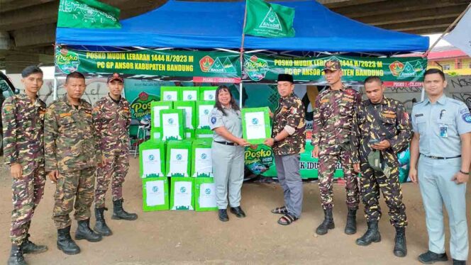 
					Sinergi PT Jasa Raharja Cabang Utama Jawa Barat dengan Relawan Banser Lalu Lintas (Balantas) Jawa Barat yang Bertugas dalam Penanganan Insiden Laka Lantas