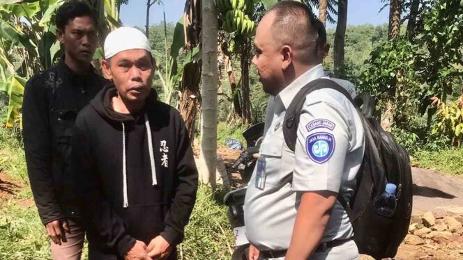 
					Ahli Waris Korban Laka Lantas Tabrakan di Kecamatan Rancakalong, Kabupaten Sumedang Terima Santunan Dari Jasa Raharja Jawa Barat