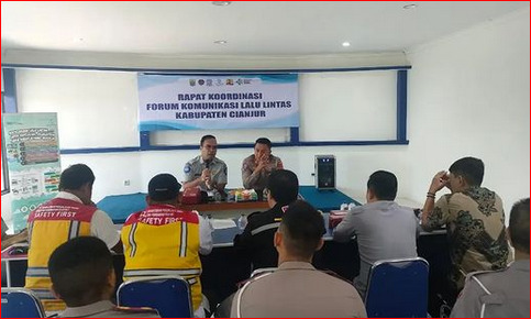 
					Forum Komunikasi Lalu Lintas Jalan Kabupaten Cianjur Sepakati Komitmen Bersama Lima Pilar Keselamatan