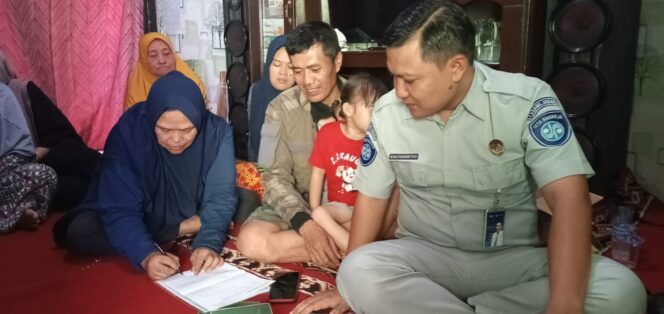 
					Pelayanan Prima Terhadap Korban Laka, Jasa Raharja Jawa Barat Jemput Bola dan Lakukan Survey Ahli Waris di saat Hari Libur