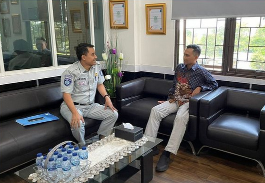 
					Koordinasi Kepala Perwakilan Jasa Raharja Bandung Dengan Kepala Pusat P3d Wilayah Kawaluyaan Ii