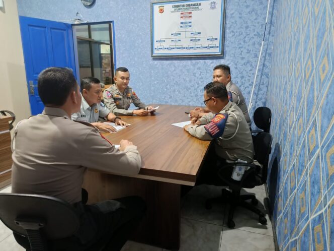 
					Jasa Raharja Jawa Barat Laksanakan Rapat FKLL di Polresta Bandung Untuk Rencanakan Penempatan Personel Pengamanan di Titik Rawan Laka