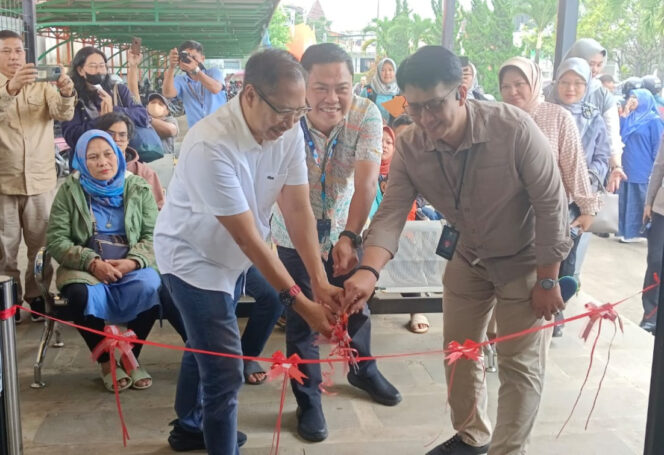 
					Jasa Raharja Jawa Barat Menghadiri Acara Launching Samsat Digital Di Samsat Soreang Kabupaten Bandung