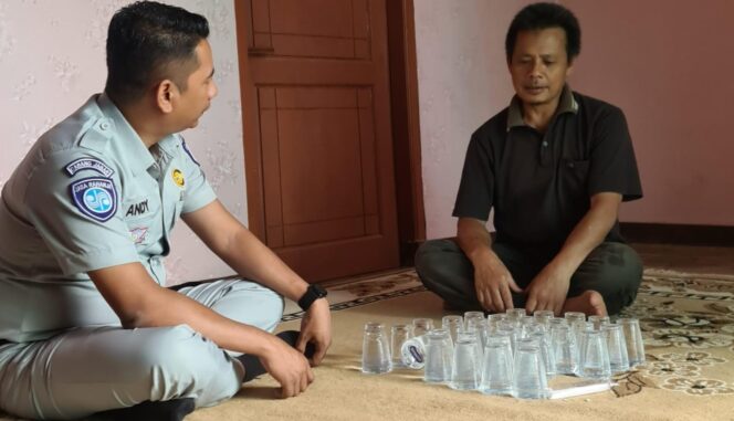 
					Jasa Raharja Kabupaten Bandung Santuni Ahli Waris Kecelakaan di Kecamatan Cikancung, Kabupaten Bandung