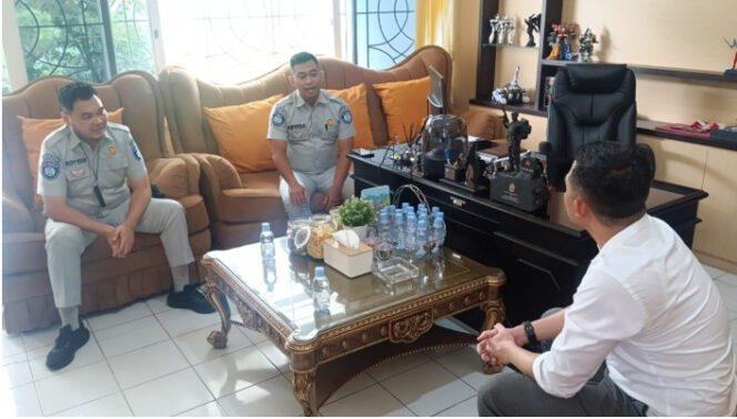 
					Silaturahmi & Koordinasi Kepala Perwakilan Jasa Raharja Sukabumi dengan Kepala Cabang Dinas Pendidikan Wilayah V Jawa Barat