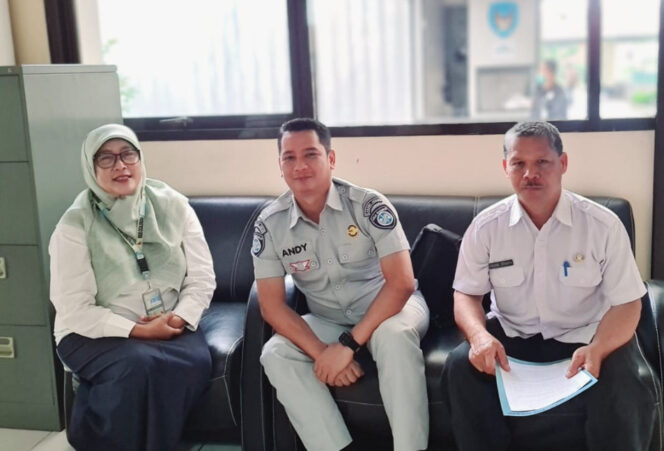 
					Jasa Raharja Samsat Kabupaten Bandung I Rancaekek Melakukan Kunjungan  Ke RSUD Cicalengka Kabupaten Bandung