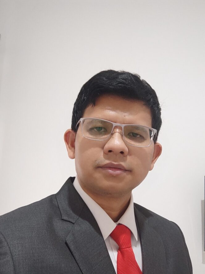 
					Amin Tikung Prabowo Di Detik Akhir?