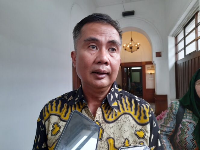 
					Bey Machmudin Jadikan Gedung Pakuan Jadi Destinasi Wisata