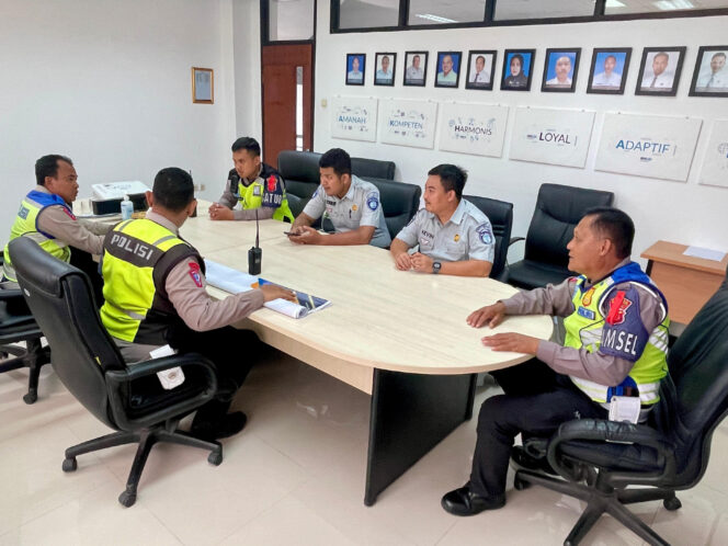 
					Pt Jasa Raharja Perwakilan Indramayu Mengadakan Rapat Koordinasi Fkll (Forum Komunikasi Lalu Lintas)