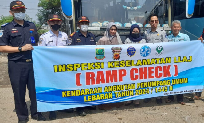 
					Jasa Raharja Karawang Bersama Dishub, Melaksanakan Giat Rampcheck Dan Pemeriksaan Kesehatan Pengemudi Di Po Fajar Transport