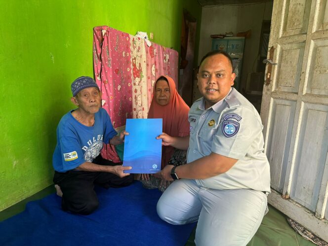 
					Cepat dan Tepat, Jasa Raharja Serahkan Santunan Korban Laka di Jl. Soekarno – Hatta Kota Bandung