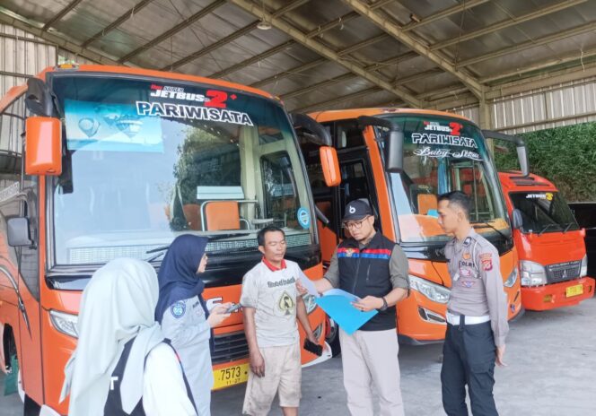 
					Jasa Raharja Kabupaten Bandung Melakukan Giat Operasi Khusus Tertib Kendaraan Bermotor Tahun 2024