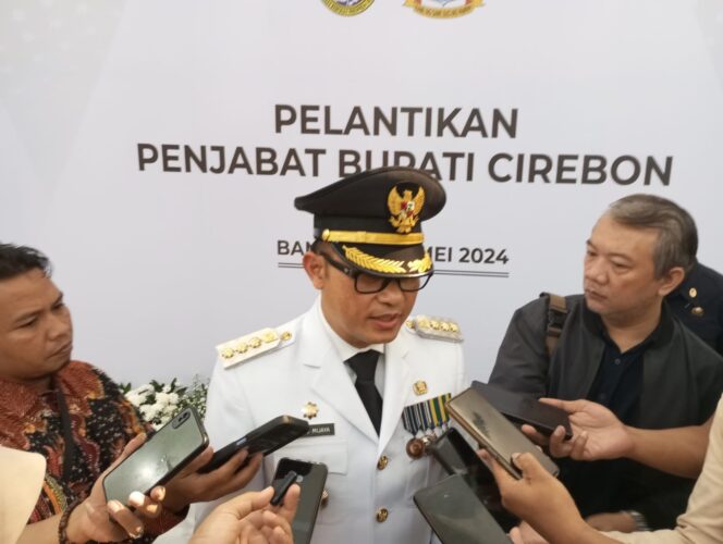 
					Wahyu Mijaya Janji Tidak Lepas Tangan di PPDB Jabar 2024