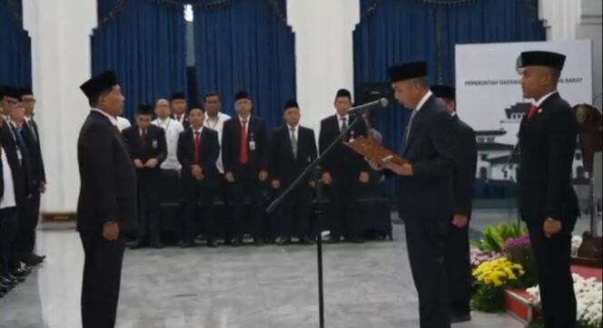 Kukuhkan Adi Gemawan Jadi Kepala BPKP Jabar, Bey Machmudin Minta Sinergitas Makin Mumpuni