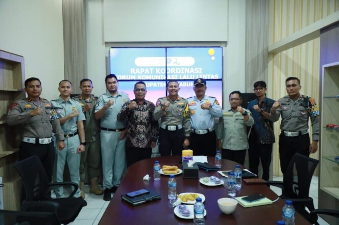 
					Jasa Raharja Perwakilan Sukabumi Gelar Rapat FKLL di Wilayah Kabupaten Sukabumi