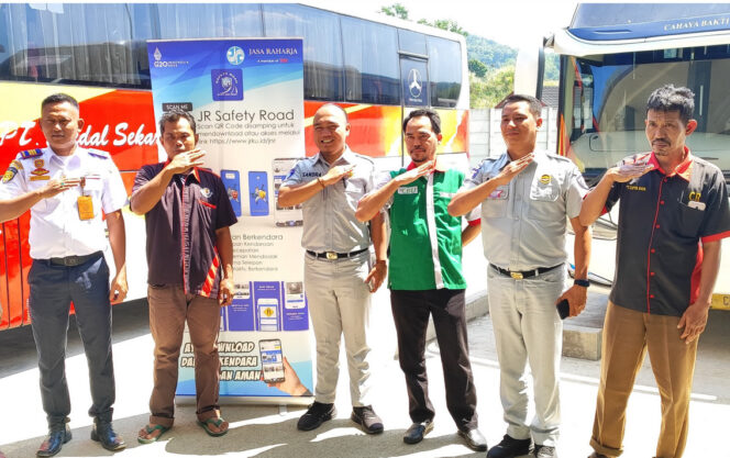 
					Lakukan Tindakan Preventif Laka Lantas pada Transportasi Umum, PT Jasa Raharja Sosialisasikan JR Safety Road dan Adakan MUKL di Terminal Ciakar Kabupaten Sumedang