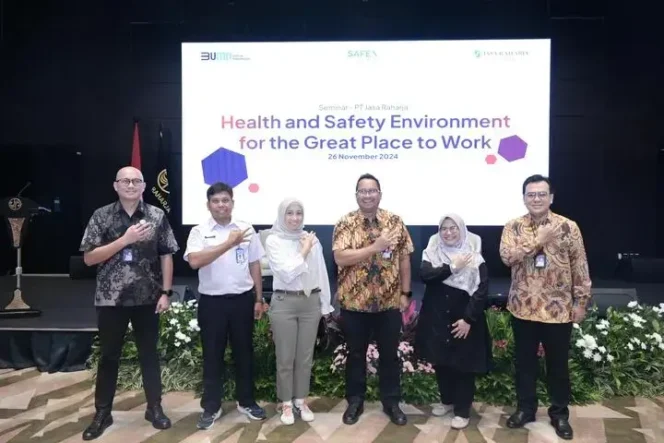 
					Penuhi 64 Kriteria, Jasa Raharja Terima Sertifikasi SMK3 dari Kemnaker RI