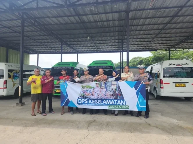 
					Kepala Cabang JR Indramayu Melakukan Operasi Keselamatan Lodaya 2025 Bersama Mitra