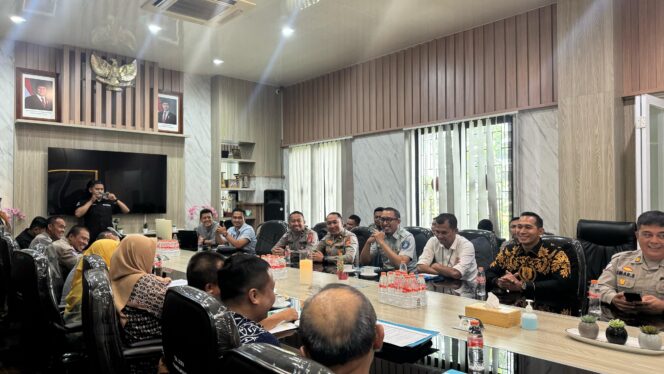 
					Jasa Raharja Jawa Barat Menghadiri Acara Pendataan  Kendaraan Terlibat laka dan Barang Bukti