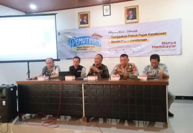 
					Jasa Raharja Bersama P3D Wilayah Ciamis, Kepolisian, dan BJB Ciamis Gelar Sosialisasi Kebijakan Pajak Daerah dan Layanan Samsat di Kecamatan Panawangan