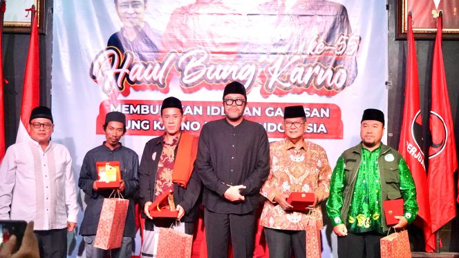 
					Ono Surono: Haul Bung Karno Momentum Meneguhkan Kembali Nilai-Nilai Pengabdian Bung Karno Pada Bangsa