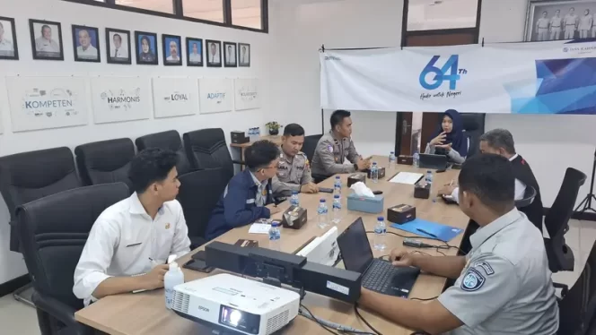 
					Jasa Raharja Indramayu Gelar Forum Keselamatan Lalu Lintas (FKLL) Untuk Turunkan Angka Kecelakaan di Kabupaten Indramayu