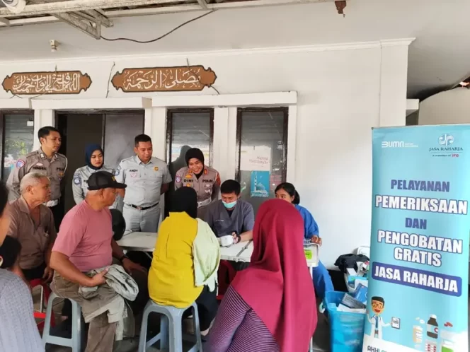 
					Jasa Raharja Kantor Wilayah Jawa Barat melalui Samsat Outlet Jatinangor menggelar kegiatan MUKL untuk para wajib pajak