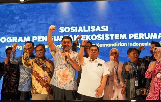 
					Sosialisasi program penguatan ekosistem perumahan (Gotong Royong Perumahan, Wujudkan Kemandirian Indonesia Maju) Wujudkan program pro rakyat Presiden Prabowo