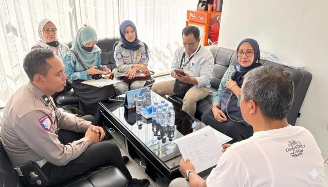 
					Dorong Optimalisasi Pendapatan Daerah, Tim Pembina Samsat Kota Bogor Lakukan Operasi Khusus ke Perusahaan di wilayah Kota Bogor