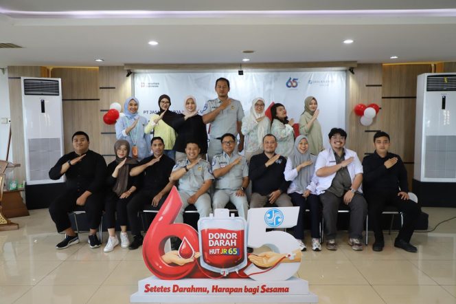 
					Sambut HUT ke-65, Jasa Raharja Jawa Barat Gelar Donor Darah Bersama PMI Kota Bandung