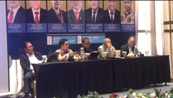 
					Indonesian Politics Research dan Consulting Gelar Diskusi Akhir Tahun &  Kinerja Walikota Bandung