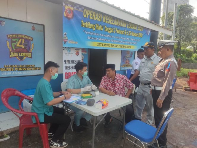 
					Tingkatkan Keselamatan Jalan, Tim Gabungan Gelar Ramp Check dan Layanan Kesehatan Gratis bagi Pengemudi di Cikopo Purwakarta