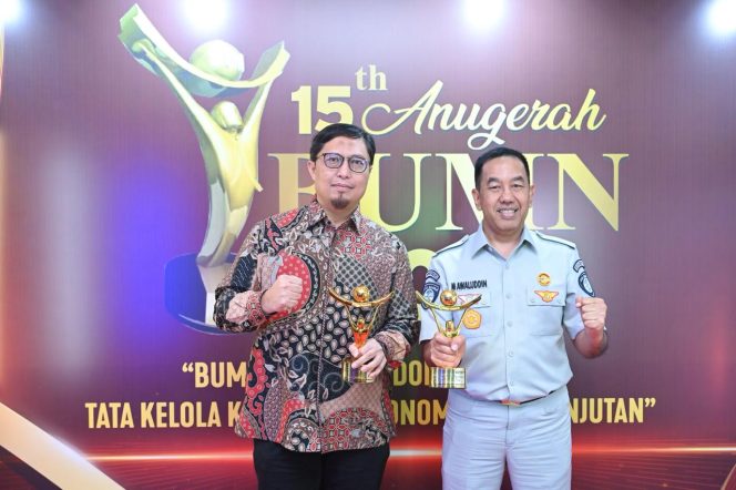 
					Transformasi Digital Pelayanan Publik Diapresiasi, Jasa Raharja Raih Dua di Ajang Penghargaan Anugerah BUMN 2026