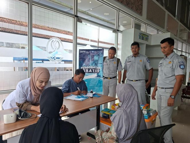 
					Dukung Layanan Pascalebaran, Jasa Raharja Indramayu Gelar Pengobatan Gratis di Samsat Haurgeulis