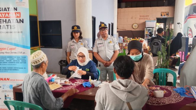 
					Dukung Kesehatan Pengguna Transportasi, Jasa Raharja Gelar Pemeriksaan Gratis di Terminal Bekasi