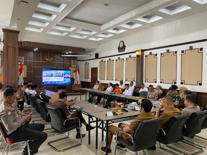 
					Rakor Nasional Operasi Ketupat 2026, Forkopimda Kota Sukabumi dan Pilar FLLAJ Tegaskan Kesiapan Lintas Instansi
