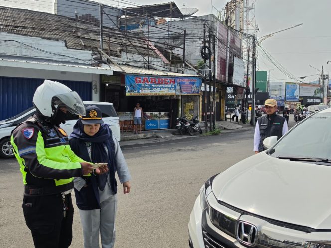 
					Upaya Tingkatkan Kepatuhan, Jasa Raharja Karawang Dukung Pemeriksaan Pajak Kendaraan