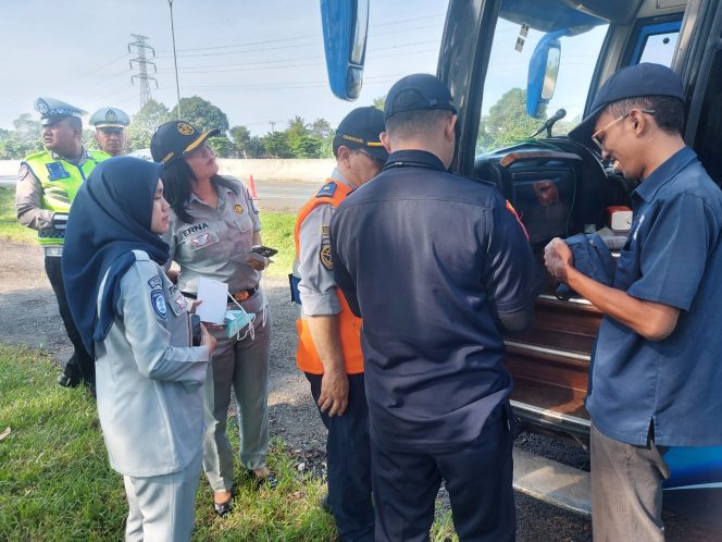 
					Kolaborasi Jasa Raharja Bogor dan Dirjen Perhubungan Darat  dalam Inspeksi Keselamatan Lalu Lintas dan Angkutan Jalan