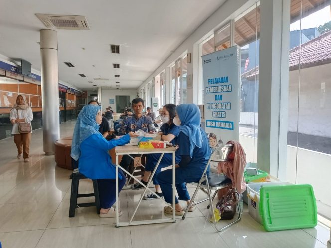 
					Jasa Raharja Bandung Hadirkan Pemeriksaan Kesehatan- Pengobatan Gratis dan Sosialisasi PPGD di Kantor Samsat Padjajaran