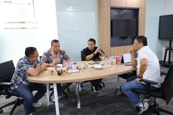 
					Jasa Raharja Kanwil Jawa Barat Terima Kunjungan Kepala Bapenda Jawa Barat Bahas  Program Kerja Samsat serta Langkah Strategis Peningkatan Pelayanan Masyarakat