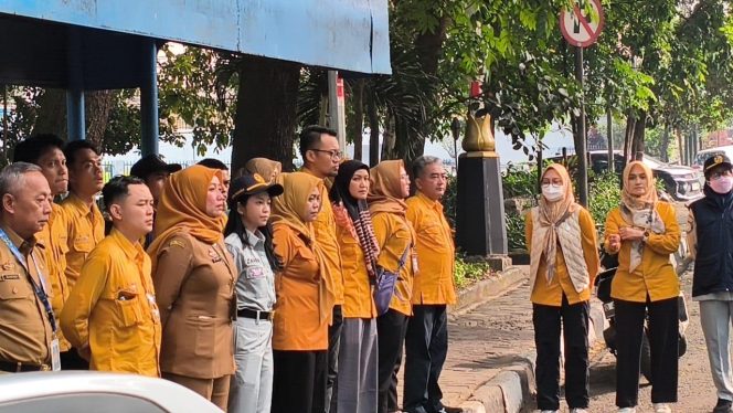 
					Perkuat Klaborasi, Jasa Raharja Bandung Bersama Tim Pembina Samsat Padjajaran Lakukan Pemeriksaan PKB dan SWDKLLJ di Jalan Raya