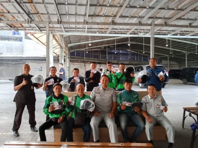 
					Jasa Raharja Cabang Bandung Gandeng PT Grab Teknologi Indonesia Bandung Glorifikasikan Fitur Lapor Laka pada Platform JRku