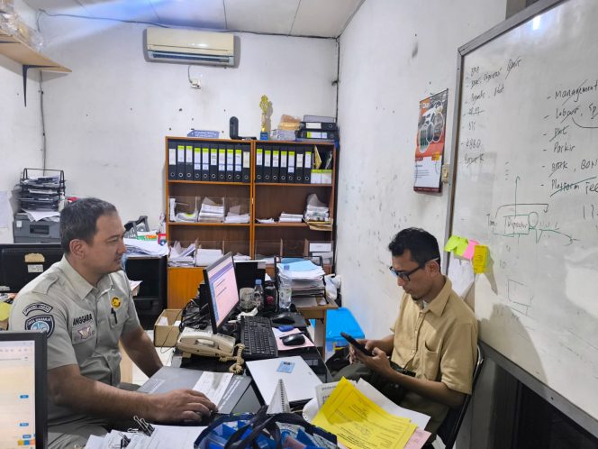 
					Bangun Budaya Tertib Berlalu Lintas, Jasa Raharja Sukabumi Bersama Satlantas Polres Sukabumi Edukasi Pelajar