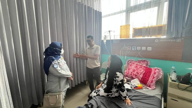 
					Wujud Pelayanan Proaktif, PJ Samsat Garut Laksanakan Kunjungan Korban Kecelakaan Lalu Lintas di RSUD Garut