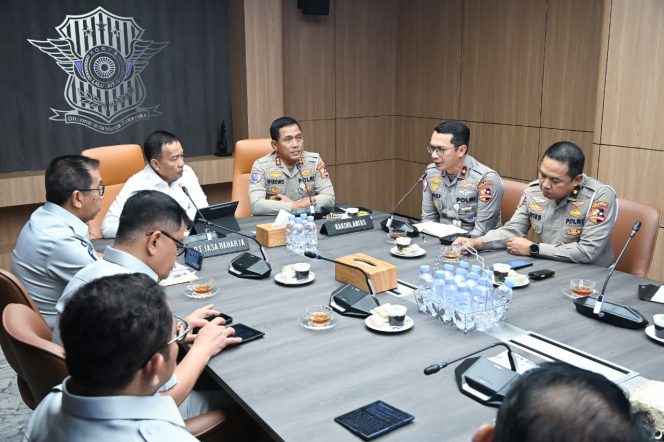 
					Jasa Raharja dan Korlantas Polri Ajak Masyarakat Akhiri Lawan  Arus, Wujudkan Budaya Keselamatan Berlalu Lintas