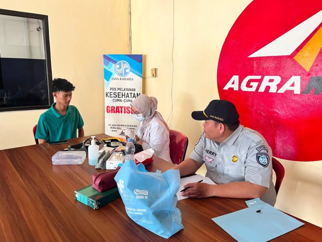 
					Apresiasi Untuk Operator Kendaraan Umum, Jasa Raharja Karawang Berikan Pengobatan Gratis Bagi Pengemudi Di Po Agramas