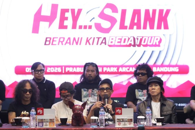 
					Angkat Semangat Industri Kreatif dan Musisi Lokal, Konser HS Slank Guncang Bandung