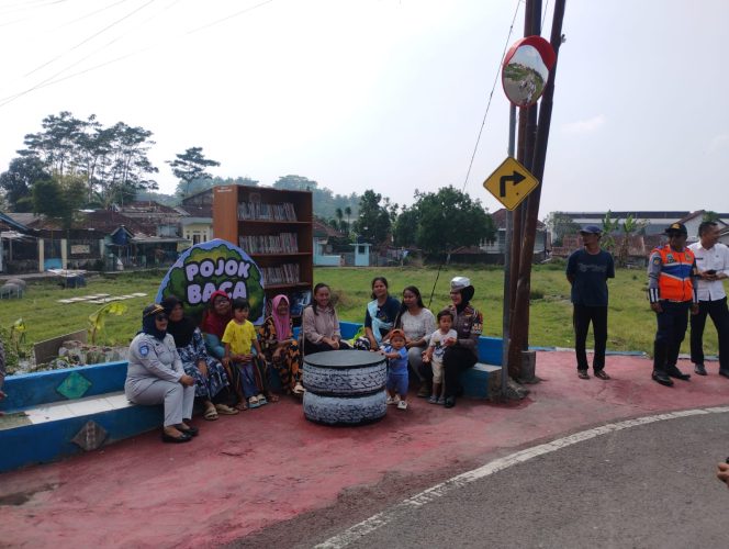 
					PJ Samsat Kabupaten Garut Hadiri Penilaian Kampung Tertib Lalu Lintas Polres Garut