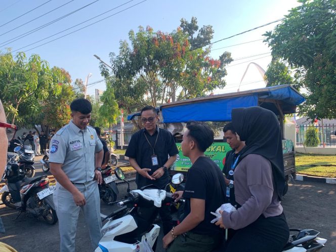 
					Tingkatkan Kepatuhan Masyarakat, Tim Samsat Induk Indramayu dan Haurgeulis Gencarkan Operasi Pemeriksaan Pajak